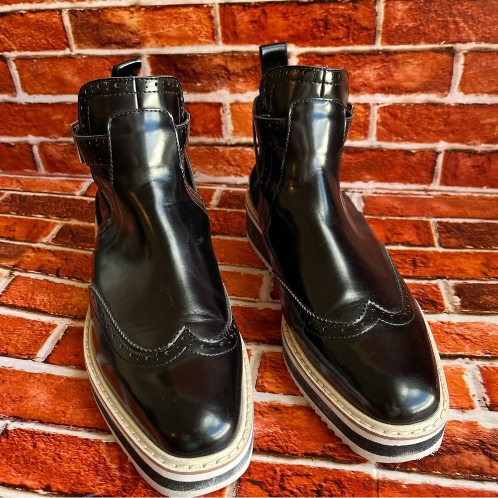 Zara Ladies Black Wingtip Ankle Strap Booties EUC SZ 39 (8 US) Y2K Preppy